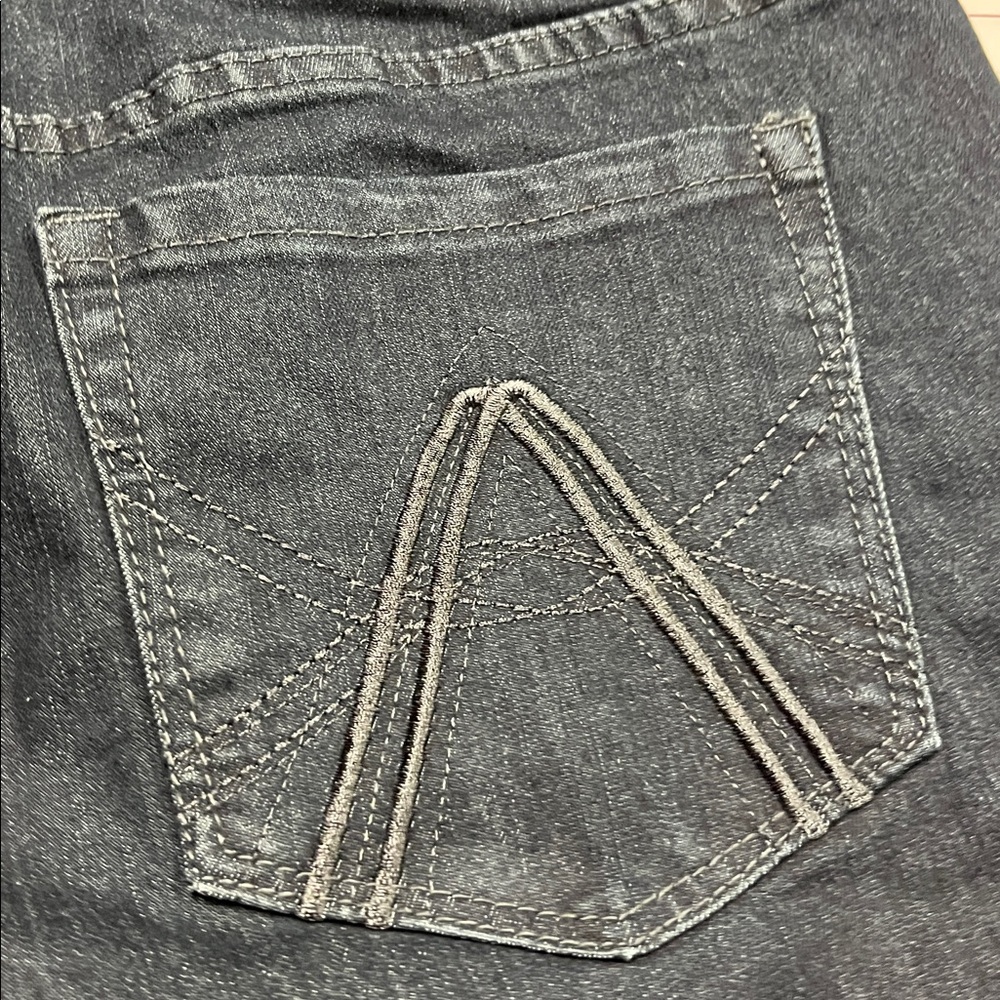 AVENUE NWT Casual Weekend Work Deluxe Stretch Dark Wash Bootcut Denim Jeans 16P - Picture 9 of 16